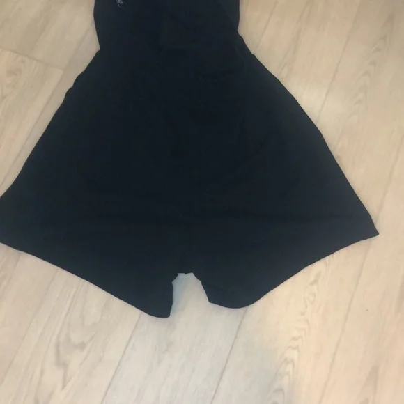 NWT New York Company Romper - Picture 5 of 7